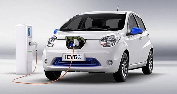 不懼補(bǔ)貼新政，綜合續(xù)航超300公里的微型電動(dòng)車強(qiáng)勢(shì)來(lái)襲